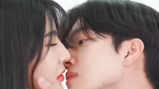 “จูบก่อน ตกหลุมรักทีหลัง” นางเอกเกาหลีสุดสวย ล่อใจโอตาคุให้จูบ!