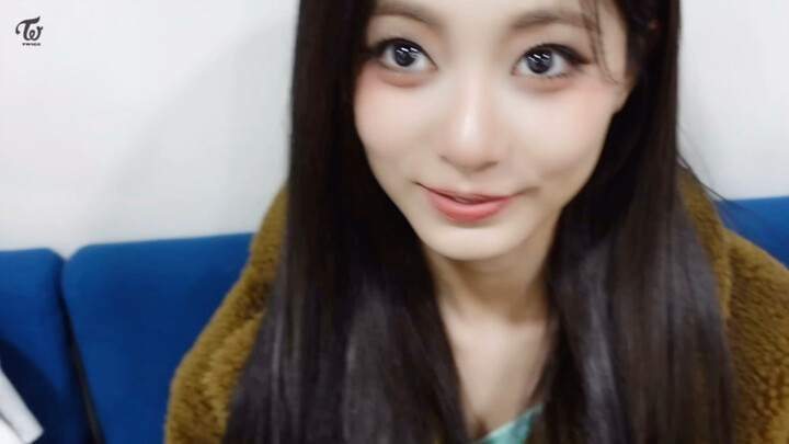 โมโม่: ไม่กล้าลืมตาเลย ขอให้มันเป็นภาพหลอนของฉันเถอะ ศัตรูใหม่ของหมึกยักษ์ +1