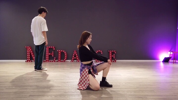 【ระบำคู่สองชุด】Like That & Gee