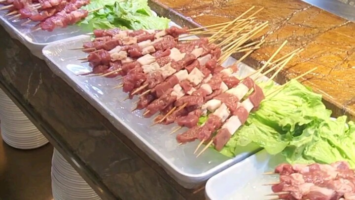 Bakar-bakar prasmanan peringkat 1 hanya dengan 77 yuan, santap daging bakar porsi besar sampai tak b