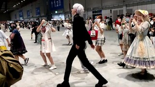 [Jujutsu Kaisen] Video Of People Cosplaying Gojo Satoru