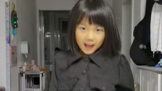 Yuanyuan comes with her brisk steps!