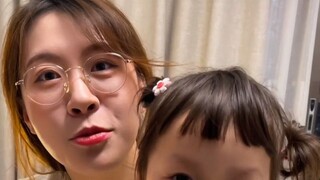 教闺女点蜡读书，斗夫人游刃有余