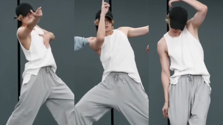 Rinci dan rapi, untuk menari mengikuti lagu, tetap harus lihat Bodhisattva pria tanpa lengan! Rekama