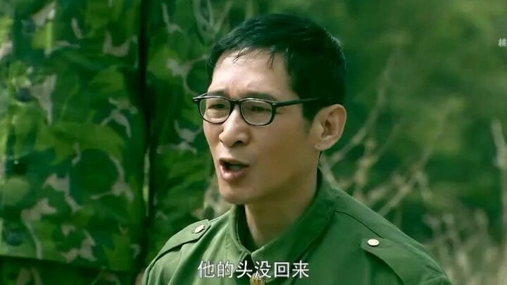 The Chief of Staff was beheaded; Literary Officer Uncle Dong snapped—slaughtering 32 enemies in a si