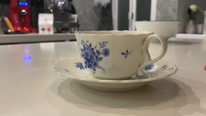 裂开的瓷器能用热牛奶修复吗