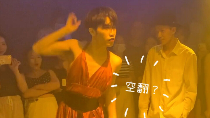 【waacking Xiaobao】Ketika waacker mulai salto dengan sepatu hak tinggi