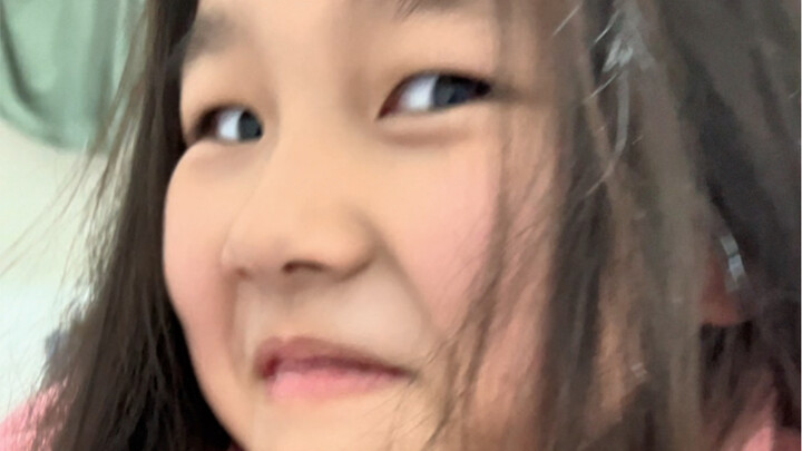 Trong ba bát mắt, nhan sắc của chúng ta có phần kém hơn.