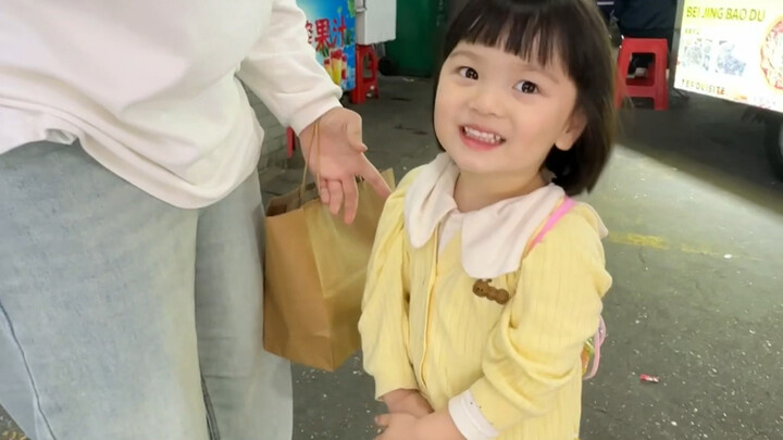 I mistook the wrong mom again when I went out—I almost got “picked up” by someone else as their daug