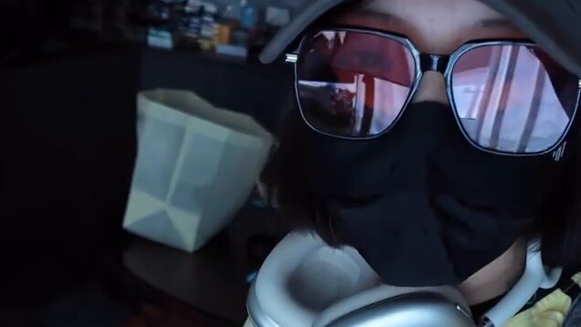 أيها الأصدقاء من معجبين BW هذا العام، أنتم محظوظون!