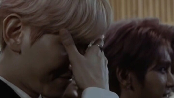 【เบยงฮยอน】พิธีกรบนเวทีจู่ๆ ก็เอ่ยถึงความสัมพันธ์ของคุณสองคน