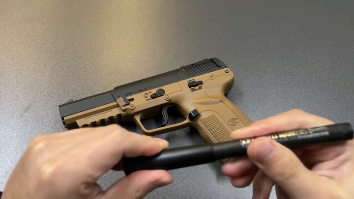 [Toy Unboxing] The appearance of FN57 directly broke the ceiling