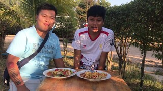 ตำหมูยอตีนไก่กับอ้ายใหม่ครับผม