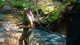 Worlds Apart (2025) subtitle indonesia