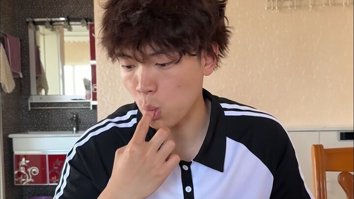 เมื่อความรักกับความจริงห่างกันนับหมื่นลี้