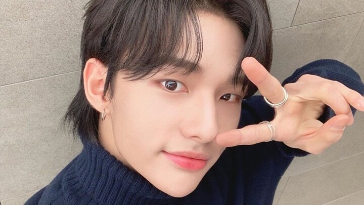 【هوانغ شيوان تشين】نسخة غرفة التدريب لأغنية Love Shot بقوة كاملة 【ستراي كيدز/جاي واي بي】