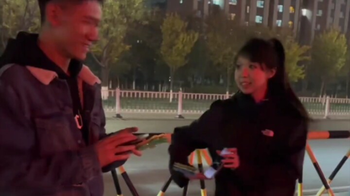 We should bravely pursue love~