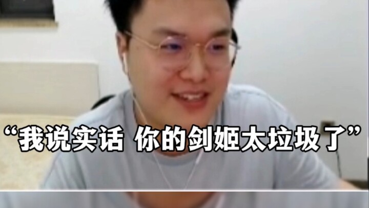 jjking randomly runs into Script Akali and goes straight into a live call-in lane duel (continued)