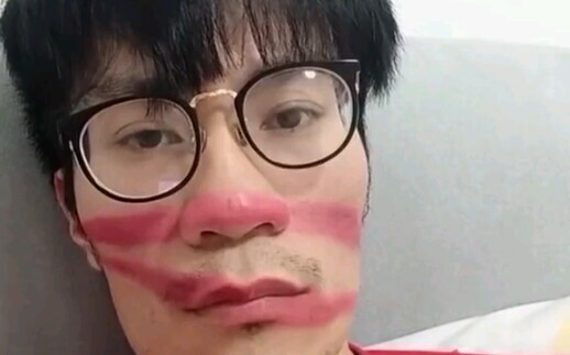 ยังต้องเริ่มเล่าจากค้างคาวตัวหนึ่ง