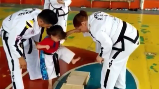 萌娃学跆拳道！