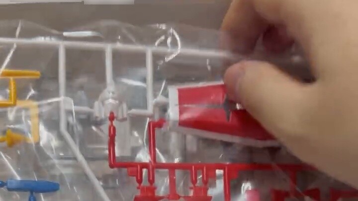 Bandai mengumumkan penghentian produksi cetakan multi-warna model lama hg2001 penghentian edisi peri