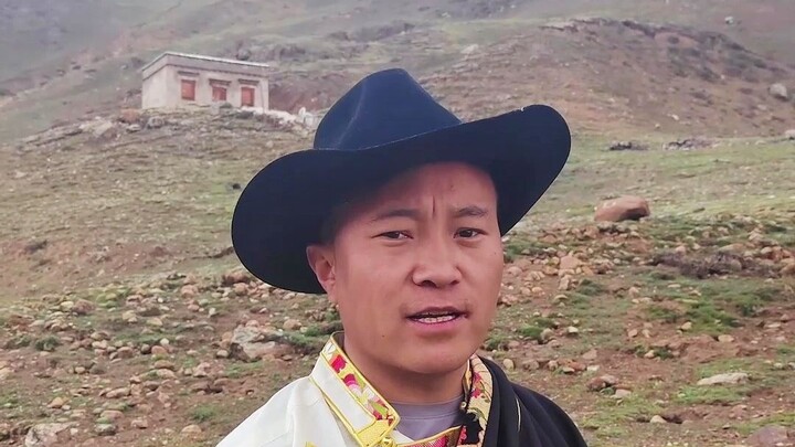 Have any out-of-town visitors to Tibet ever come across little houses like this?
