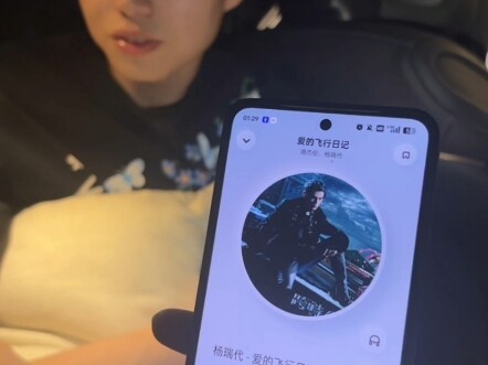 تحدي تخمين أغاني جاكي شان؟ لا تحتاج حتى إلى ثانية واحدة للتخمين مباشرةً