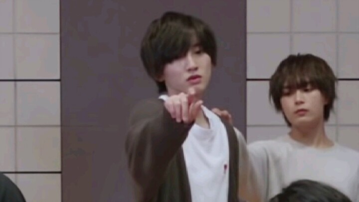 Private outfit practice room!! Jie, you finally get it!