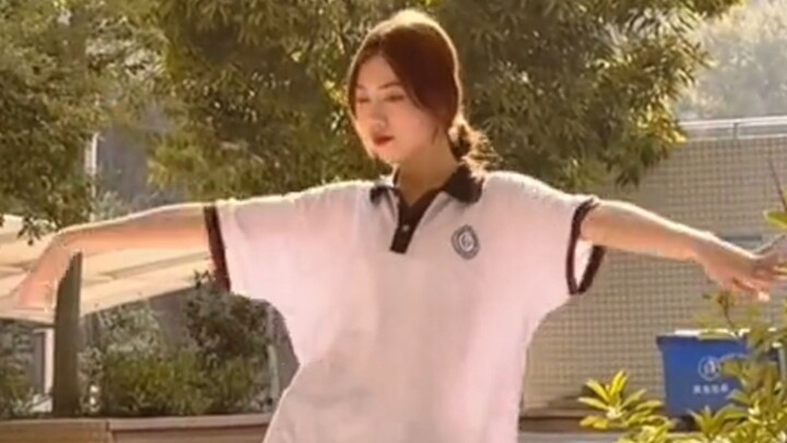 “School uniforms can’t hide your figure” | Ahhhh it’s Jingjing