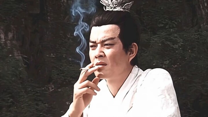 “แม่ทัพใหญ่ยืนคิดอยู่ริมฝั่งทั้งคืน ไม่ใช่ว่าคิดออกแล้วนะ แต่เพราะฟ้าสว่างขึ้นต่างหาก!”