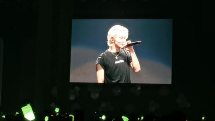 Có phải là không có chút âm đệm nào không?