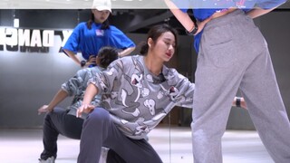 Yinyin's small class [The relationship between hip thrust and heel in jazz dance]
