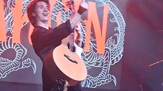 إلى أي مدى يمكن أن تكون العروض الارتجالية لأقوى عازف إصبع في العالم مارسين مبالغة؟