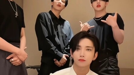 من يصادف هذا الفيديو محظوظ جدًا، شاهده مئات الملايين من المرات! [SEVENTEEN]