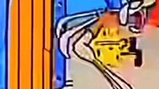 Episode ini bahkan lebih gelap.