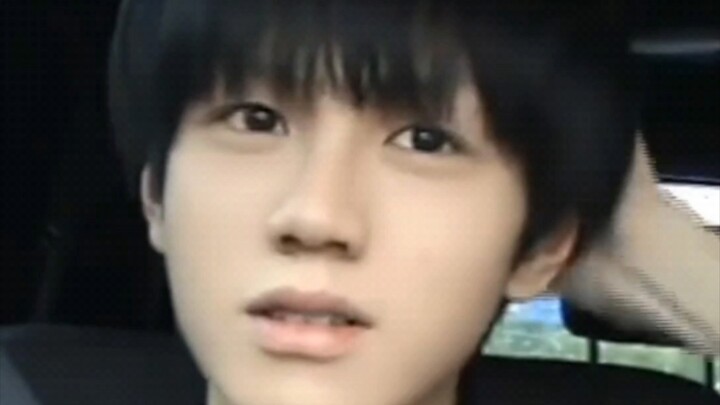 Bocah yang pendiam bertemu ibu yang super terbuka, sampai-sampai jari-jari kakinya pengin ngerekam a