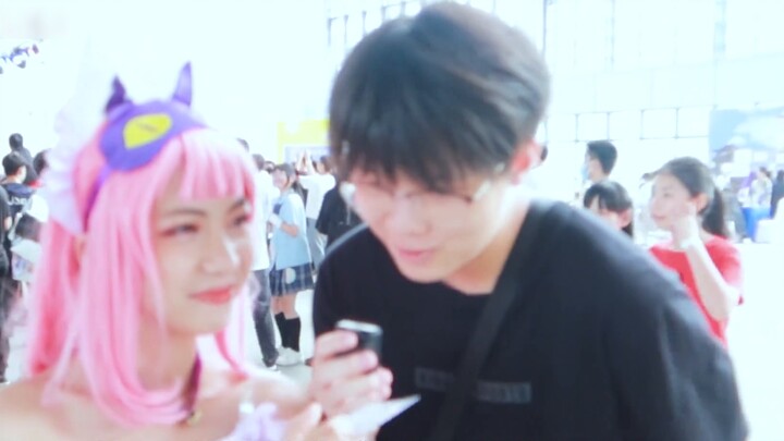 Life|How to Have Cosplayers' Wechat at Comicon!