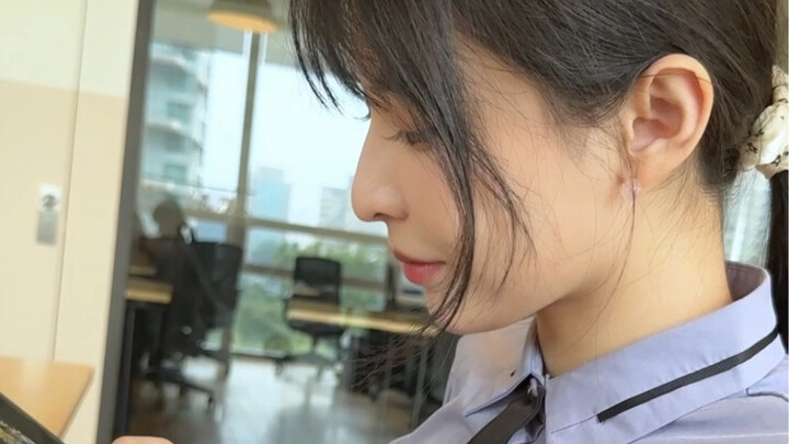 当我喷了香水。