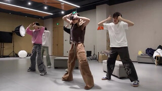 登陆少年《我 VS Justin Bieber》编舞