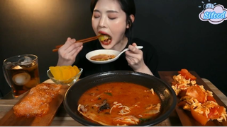 Lẩu tứ xuyên, trứng sốt cà, thịt heo chua ngọt kiểu Trung 4 #amthuc