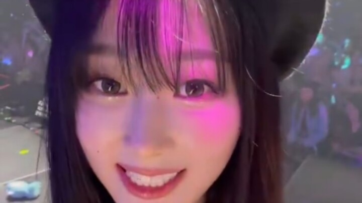 Nhan sắc tuyệt mỹ của Giselle! Gigi trong ống kính điện thoại của người hâm mộ