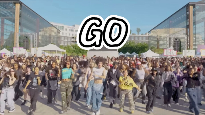 الجميع يأتون للذهاب