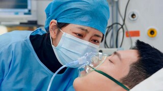 Melihat CEO yang cedera terbaring di ICU, Cinderella tidak dapat menahan air matanya