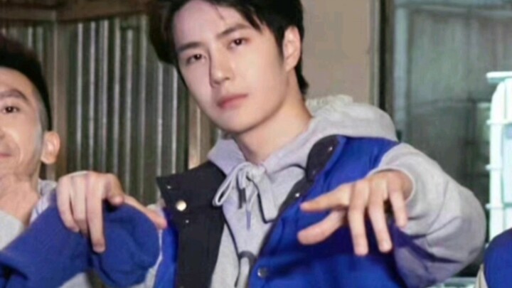 Some people said they cried for a long time after watching it. Who wouldn’t love such a sincere and 