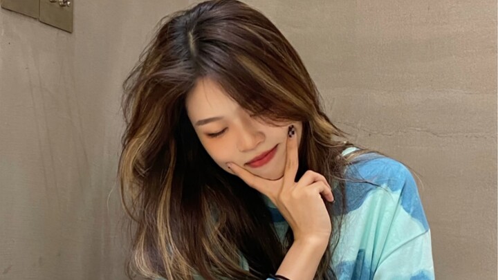 就算拍照只会比ye，也要成为人群里面最闪亮的仔！