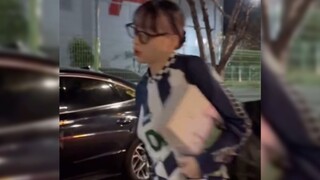 【Bada】Still a happy puppy｜Sketch Queen Li Dahai｜Daily vlog｜Today's fan Reuters｜Left cheek is softer｜