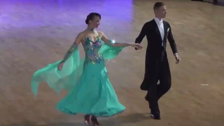 [Tango/มาตรฐานแห่งชาติ] Por una Cabeza (รัสเซีย) โดย Sergei Konovaltsev & Olga Konovaltseva