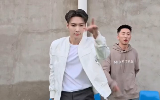 [Zhang Yixing] "Psychic" - Three Clips
