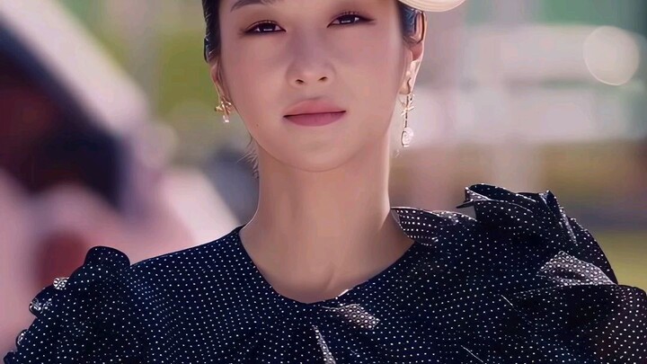 Legendary Girl na bagay maging Maldita!