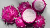 Crush the dragon fruit to look like the real one